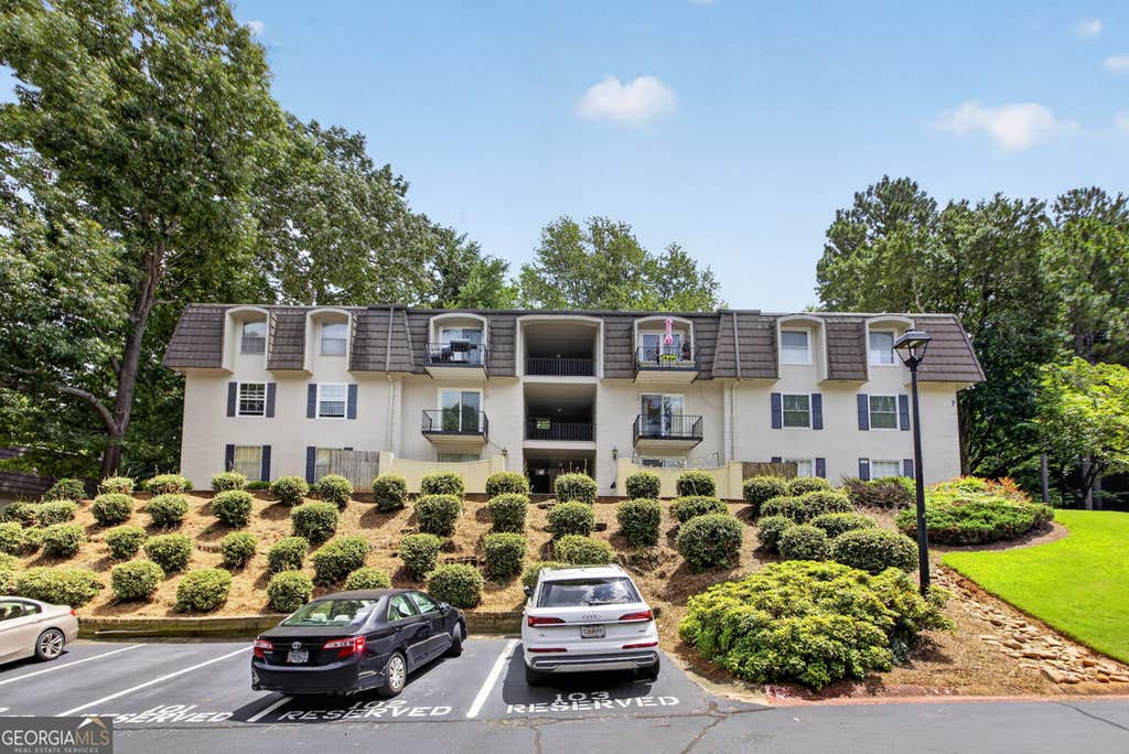 Photo of 725 Dalrymple Road #7J, Sandy Springs, GA 30328 (MLS # 10819266)