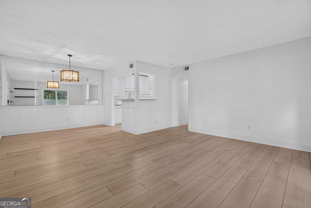 Photo of 725 Dalrymple Road #7J, Sandy Springs, GA 30328 (MLS # 10819266)