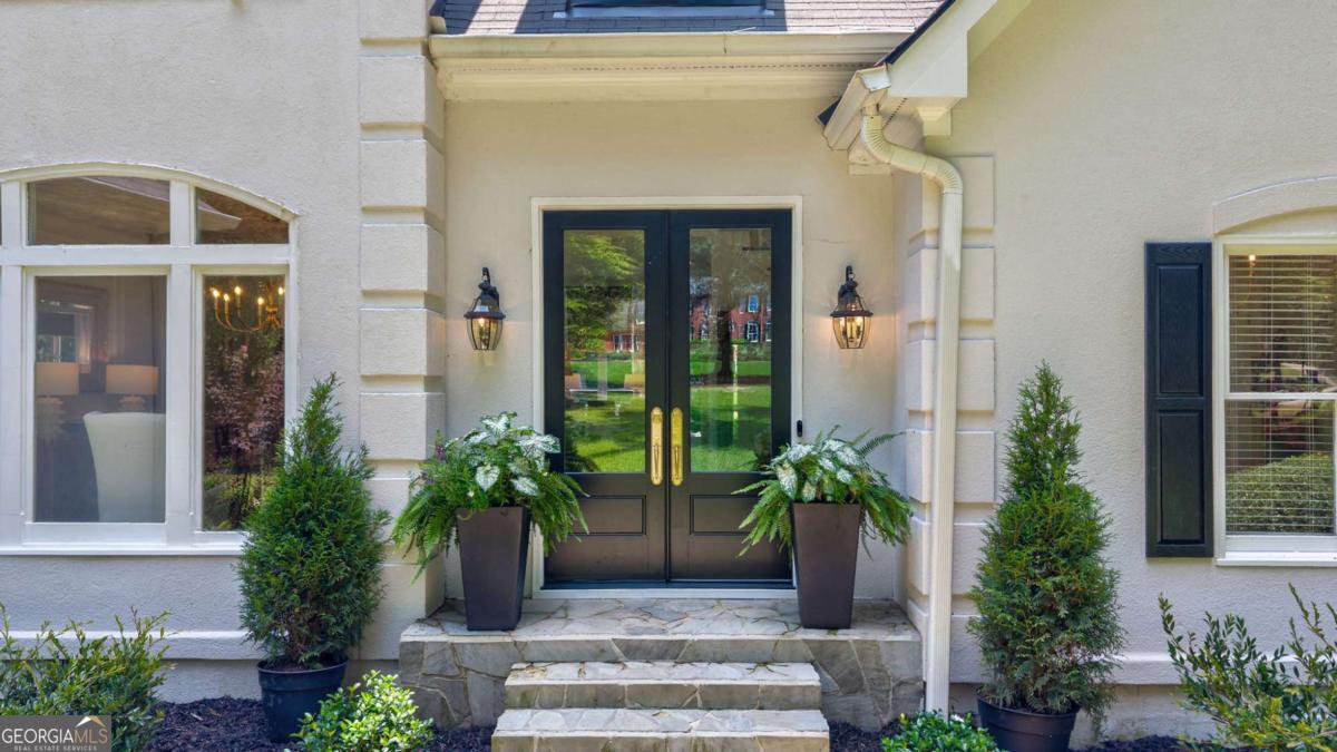 152 Thornhill DR