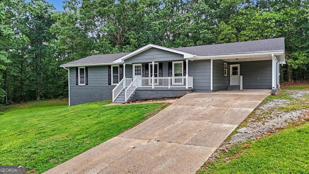 Photo of 6380 Valhalla Drive, Douglasville, GA 30135 (MLS # 10787497)
