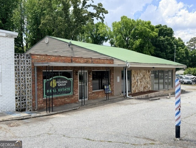 283 N Main ST