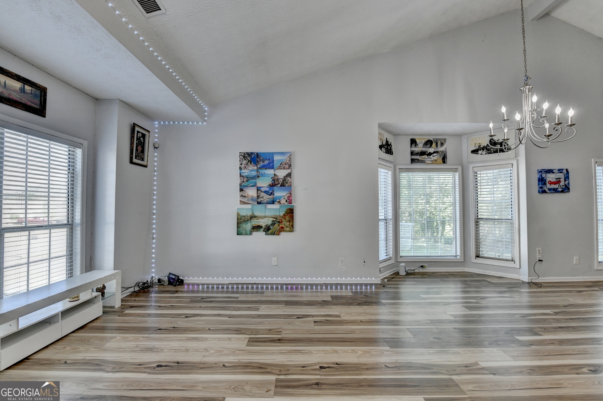 2154 Crystal Lake DR