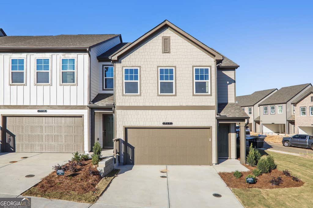 Photo of 727 Carmes Drive, Cumming, GA 30041 (MLS # 10809223)