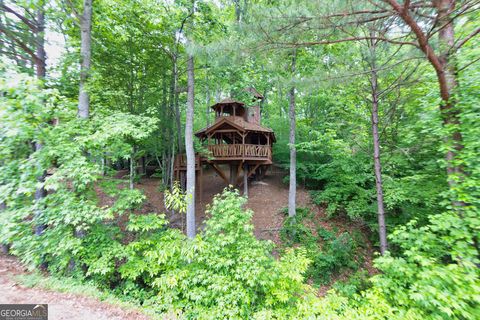 A home in Flowery Branch