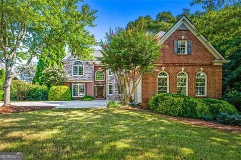 130 ELIZABETH CV Roswell GA 30075
