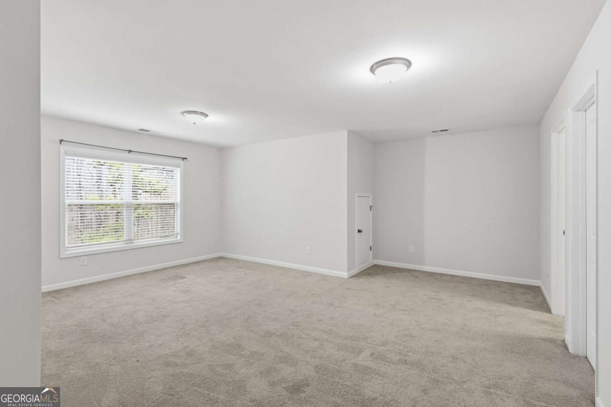 1615 Hampton Oaks DR