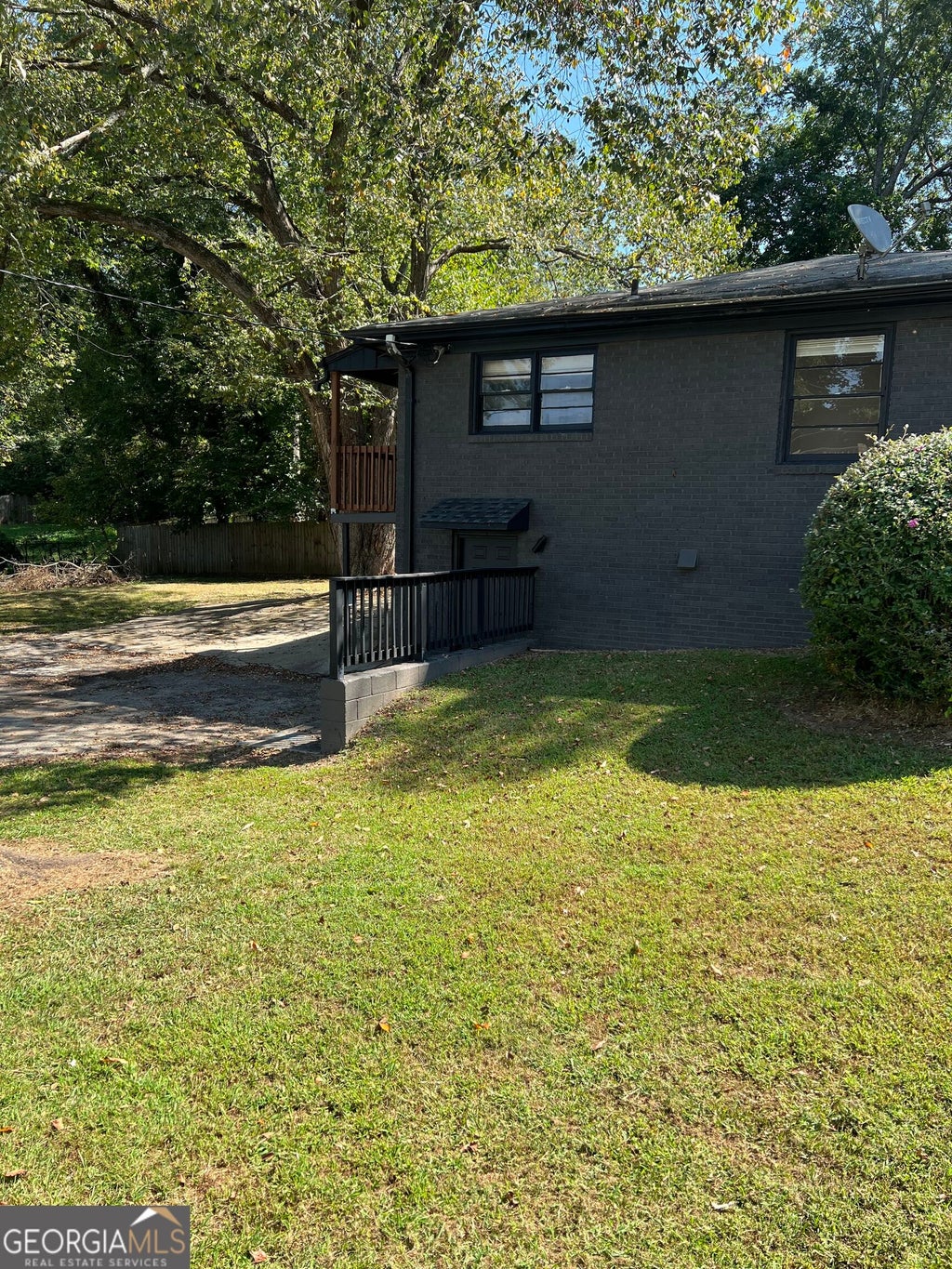Photo of 1215 Westview Drive SW #B, Atlanta, GA 30310 (MLS # 10841649)