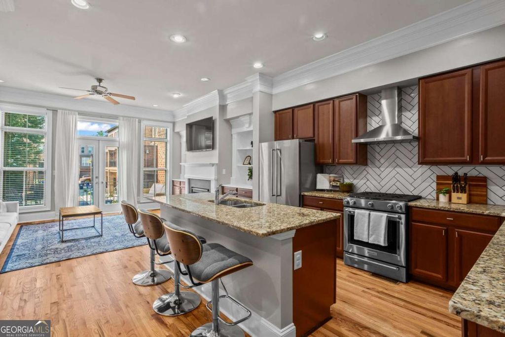 Photo of 2560 Crescent Park Court, Atlanta, GA 30339 (MLS # 10625129)