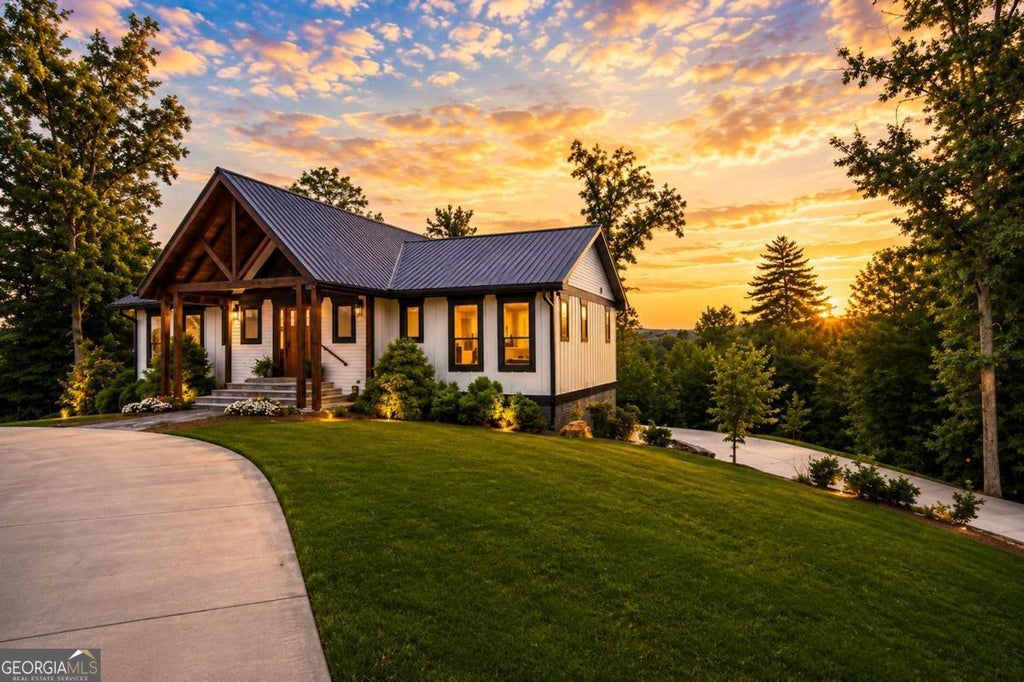 Photo of 1046 Crossroads Church Road, Ellijay, GA 30540 (MLS # 10810830)