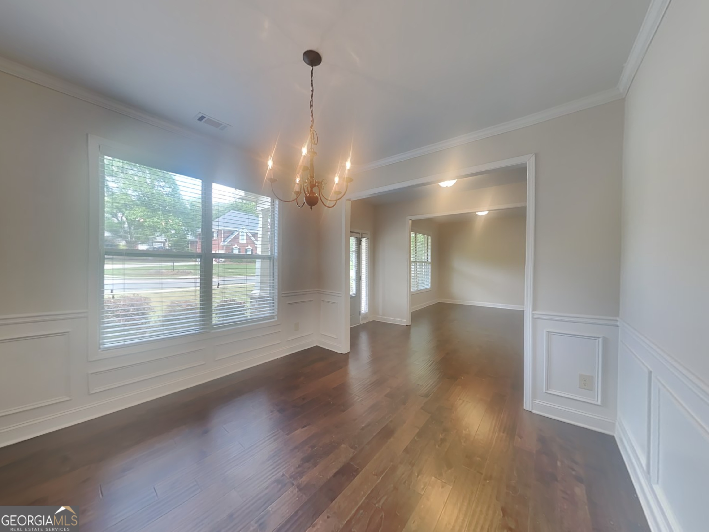 147 Tara BLVD