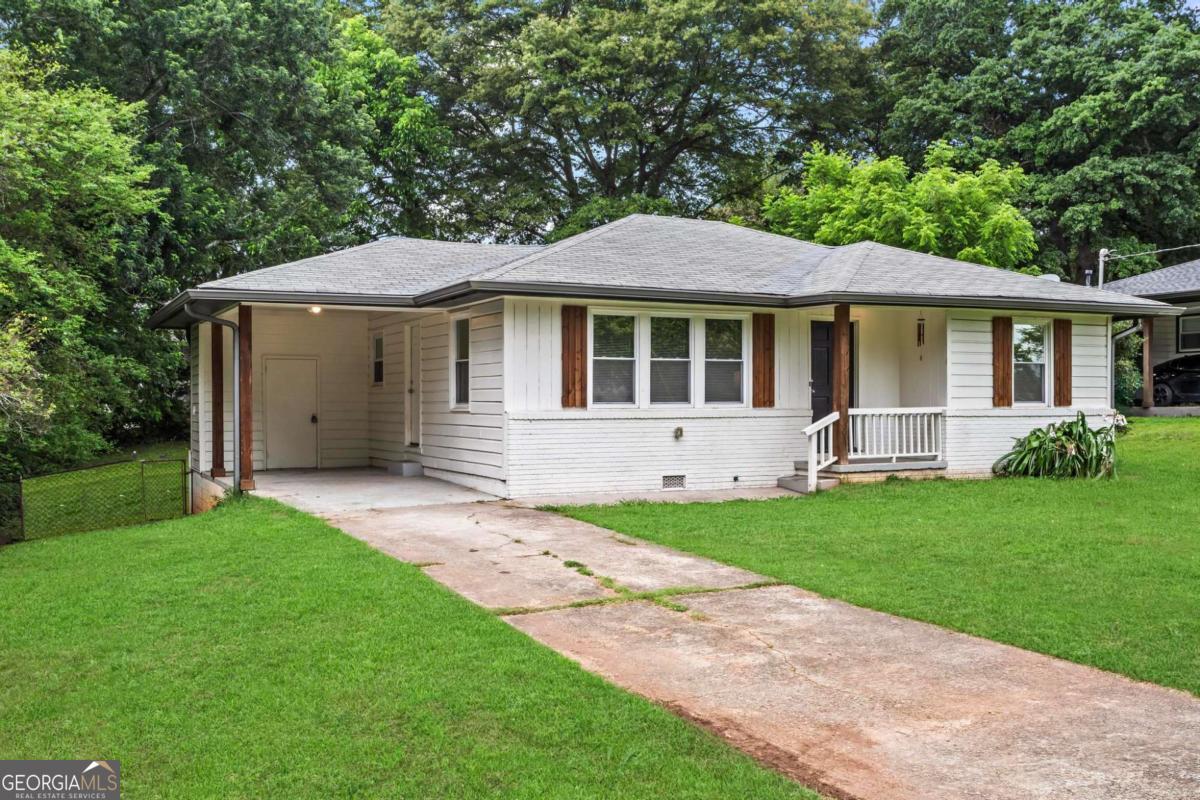 629 Dunton CIR SE