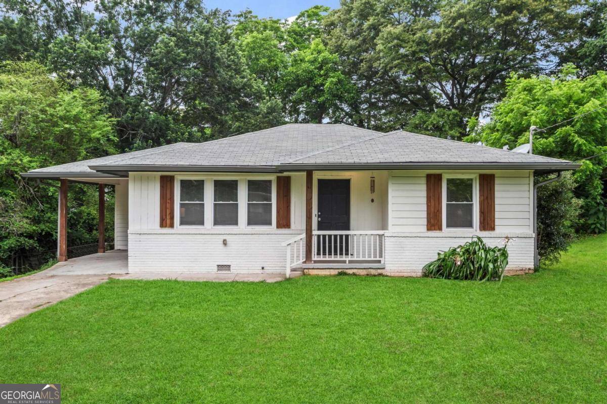 629 Dunton CIR SE