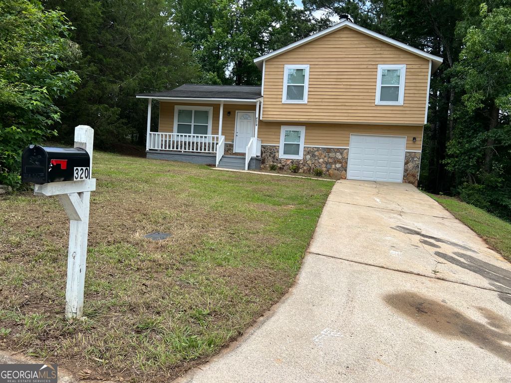 Photo of 320 Cristi Court, Jonesboro, GA 30238 (MLS # 10792580)