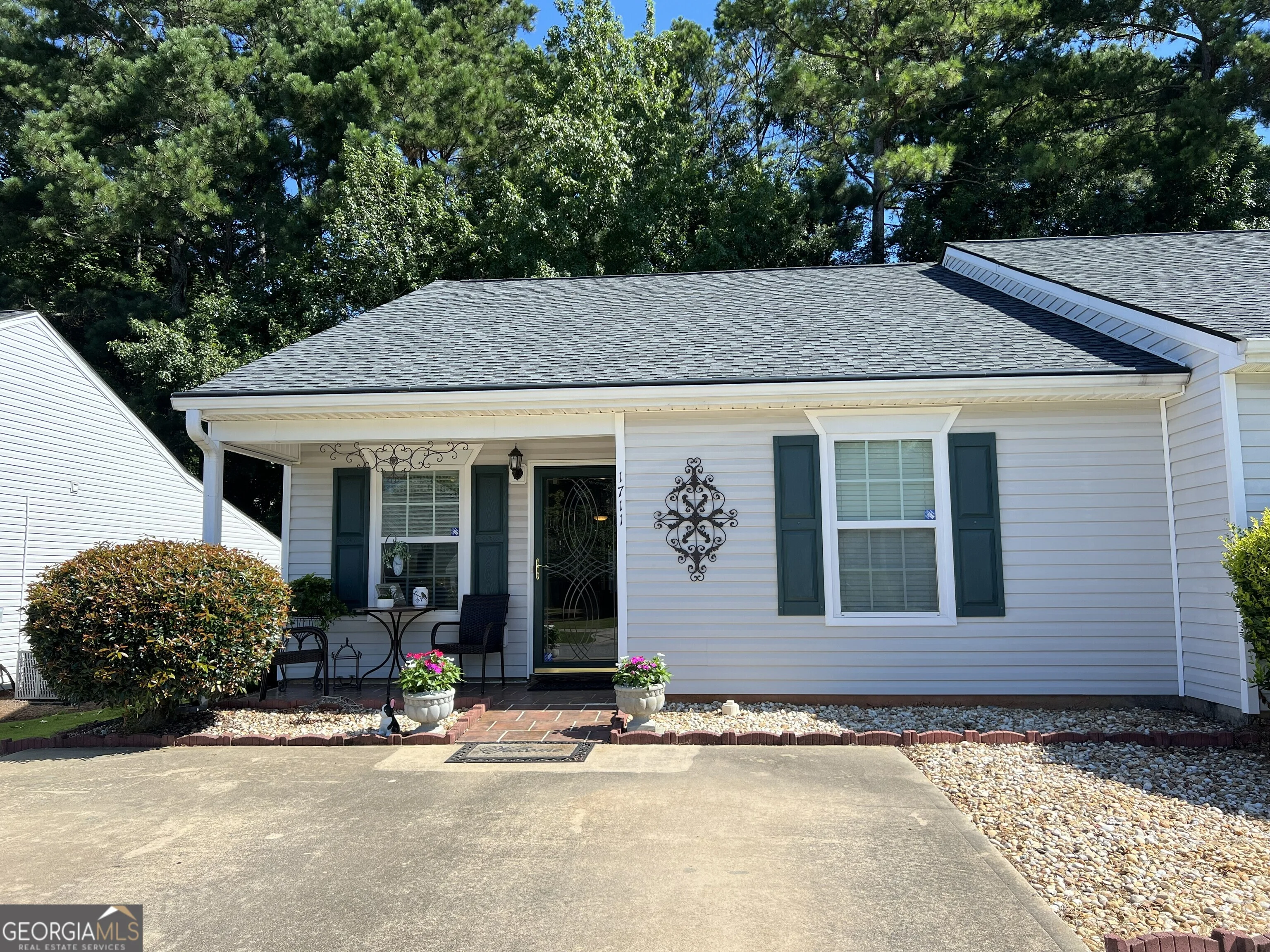1711 Summerwoods Lane