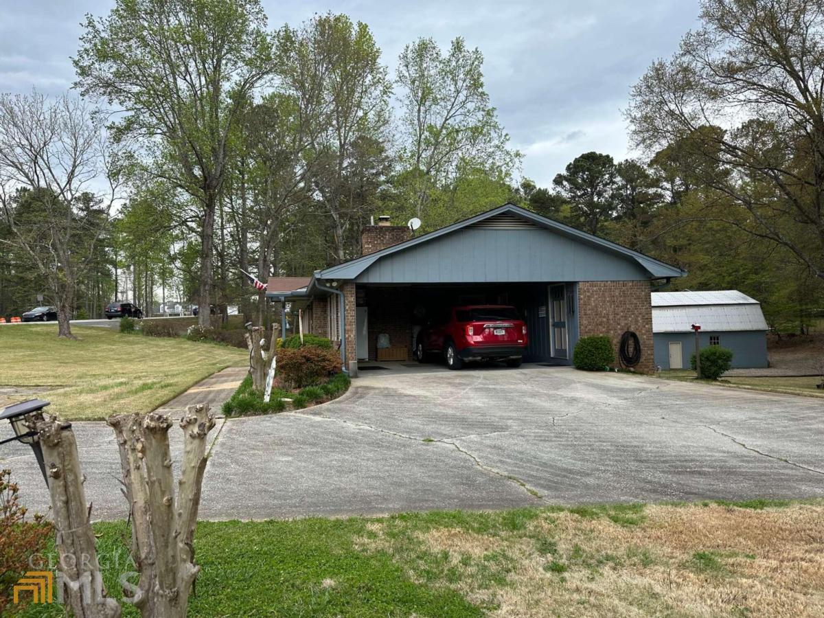 329 Hiram Douglasville HWY