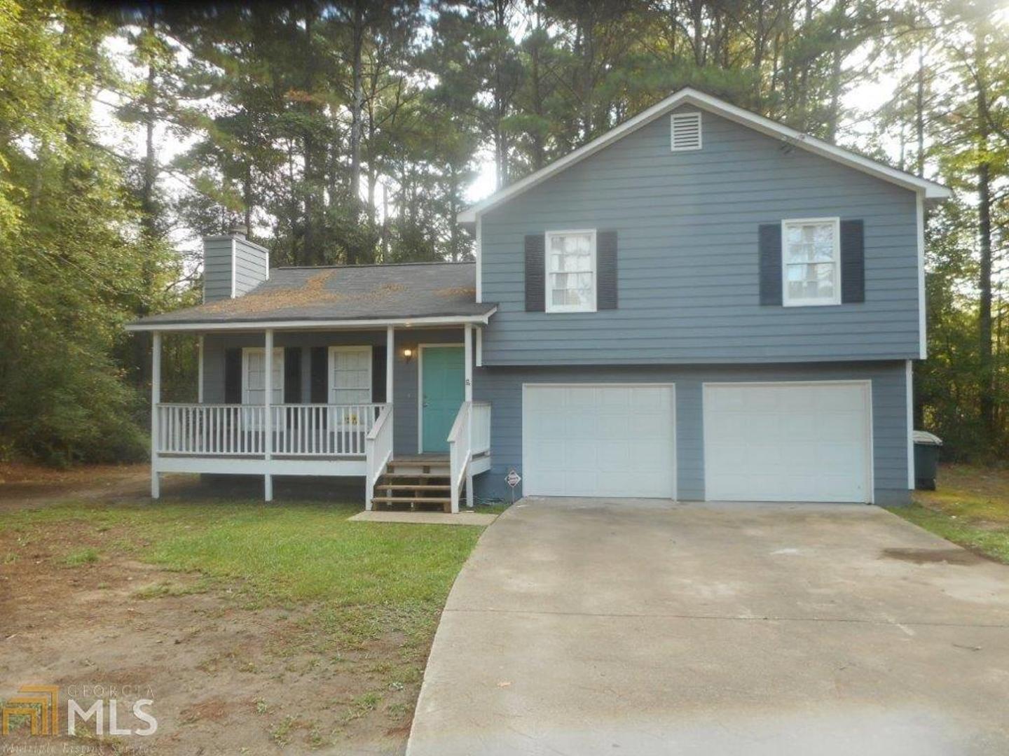 Move in ready! This traditional split level is 100% USDA eligible. Home features fresh paint, new carpet, and a nice private back deck perfect for a hot tub! Well Maintained on a level lot!