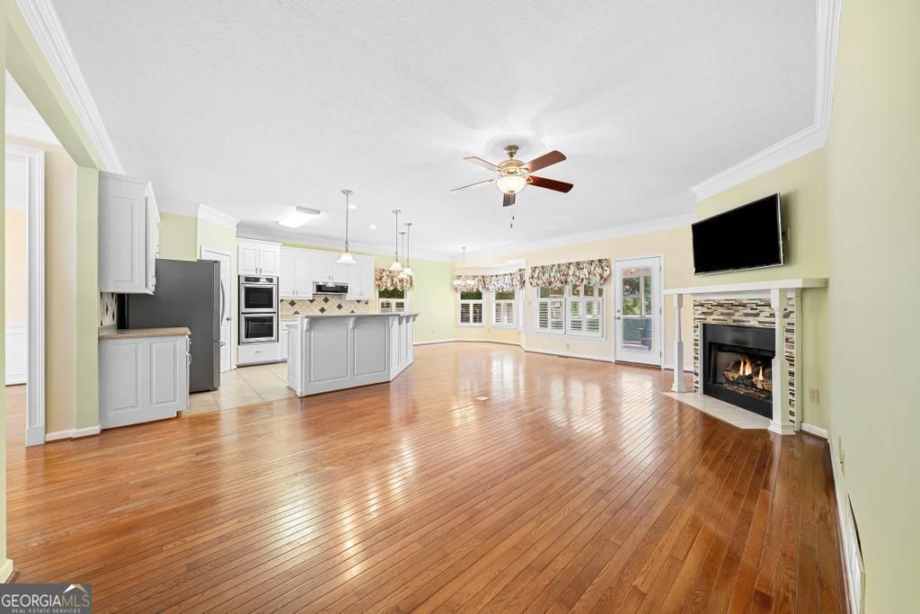Photo of 166 Knox Circle, Lavonia, GA 30553 (MLS # 10766359)