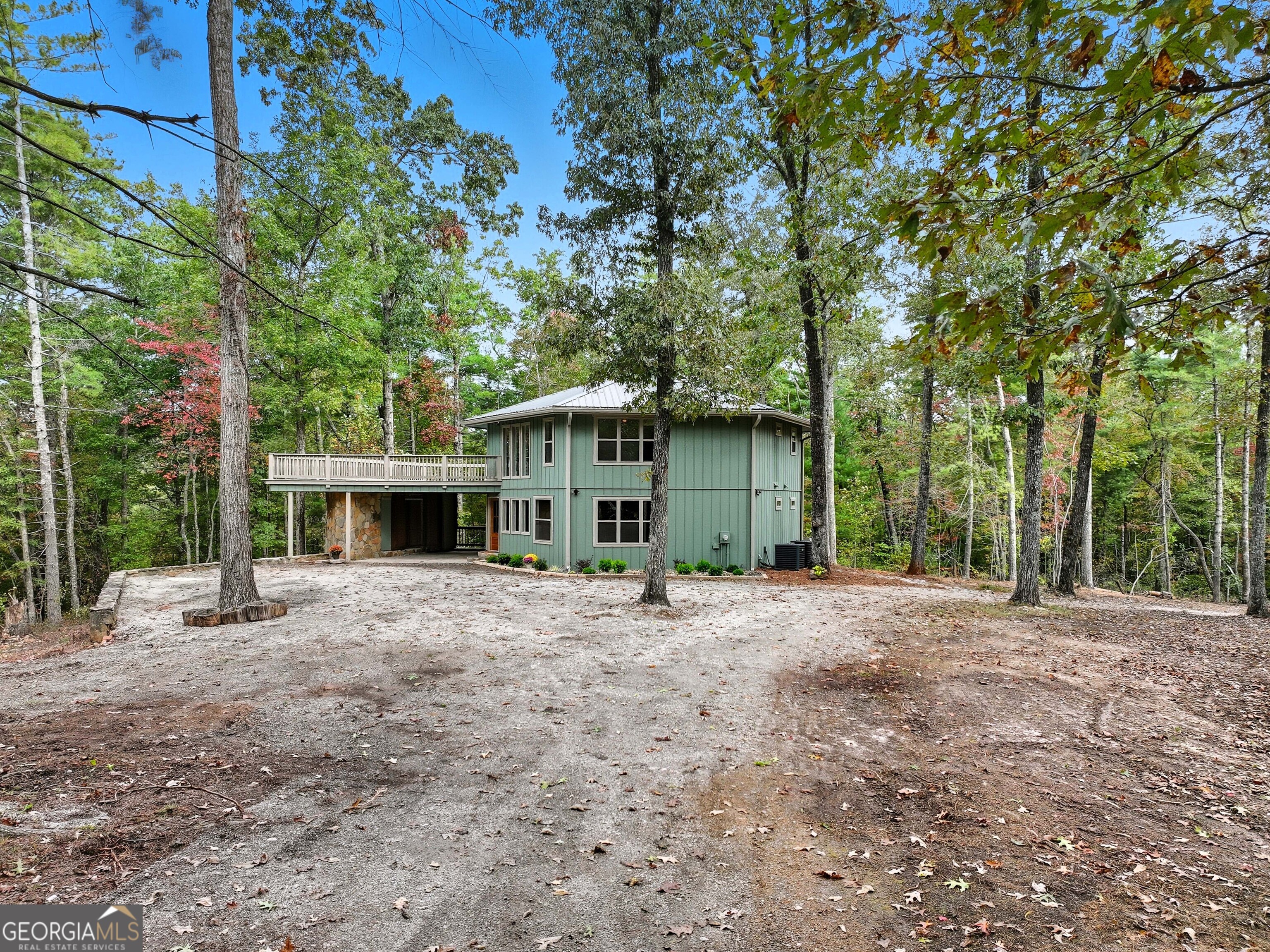 484 Mountain Stream LN