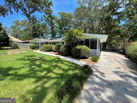 Photo of 302 Timothy Avenue, Rome, GA 30165 (MLS # 20152655)