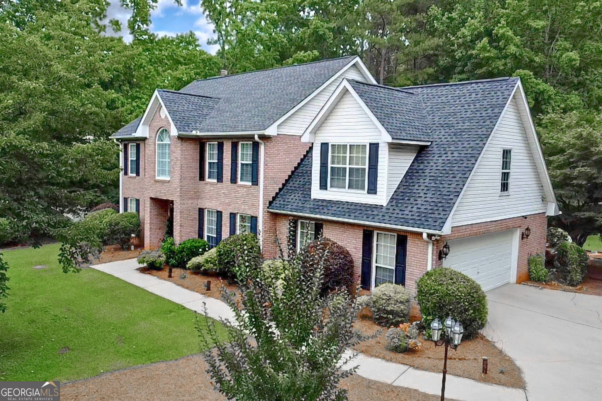 1120 Upchurch RD