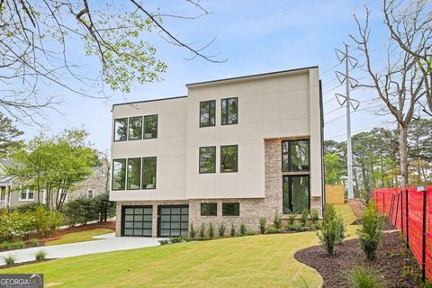 Photo of 1260 Kingsley Circle NE, Atlanta, GA 30324 (MLS # 10721942)