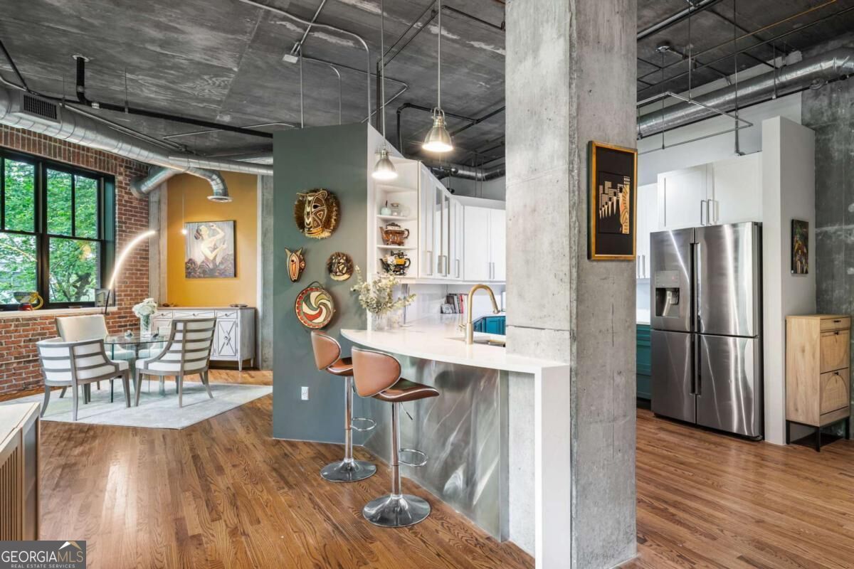 3235 Roswell RD NE 405