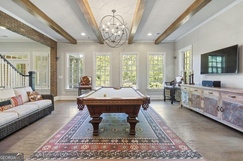 Ivy Knoll - Residential