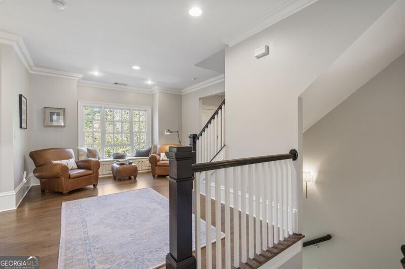 Ivy Knoll - Residential
