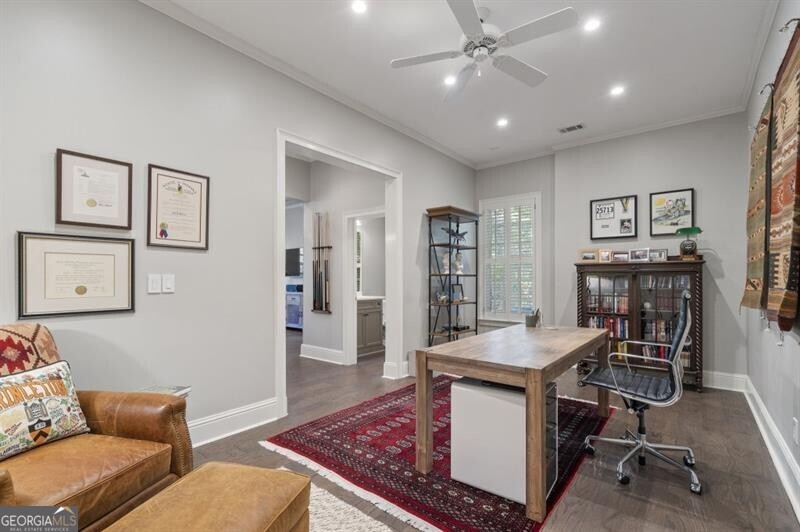 Ivy Knoll - Residential
