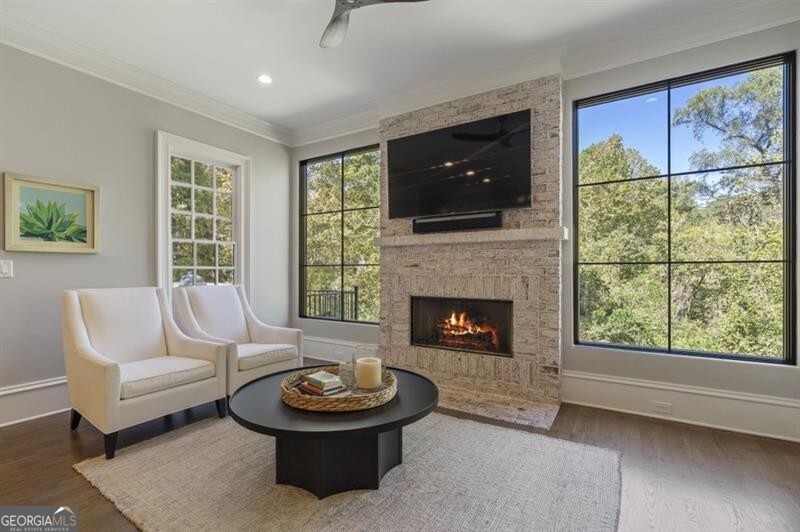 Ivy Knoll - Residential