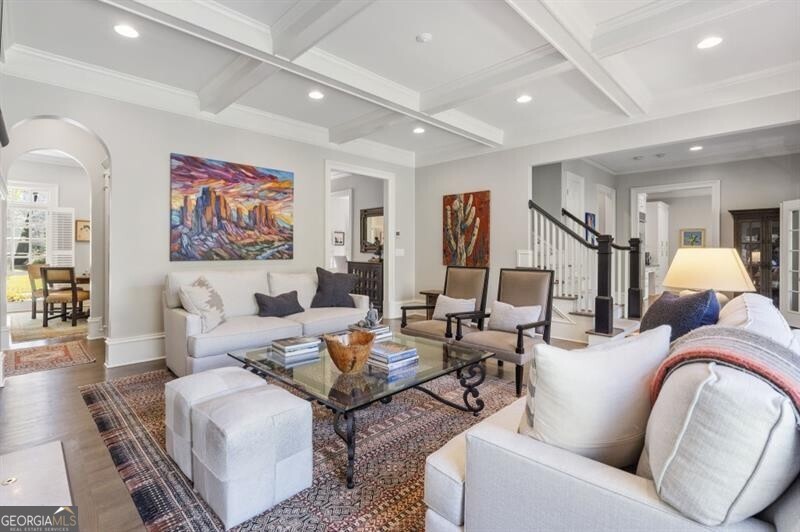 Ivy Knoll - Residential