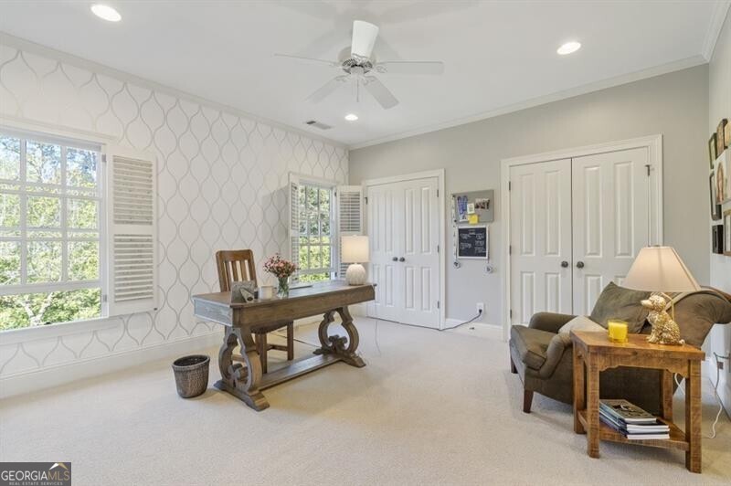 Ivy Knoll - Residential