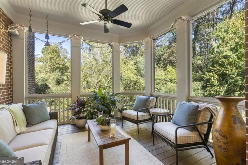 Ivy Knoll - Residential