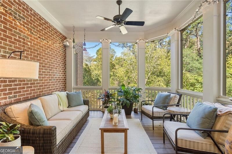 Ivy Knoll - Residential