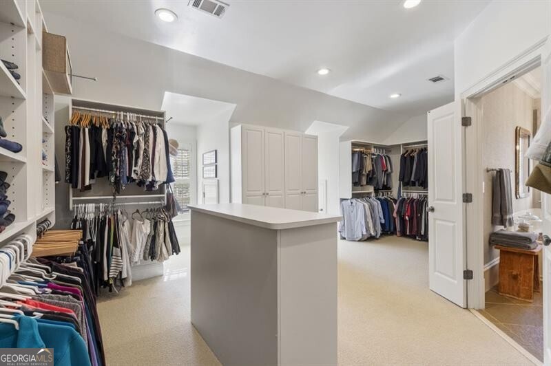 Ivy Knoll - Residential