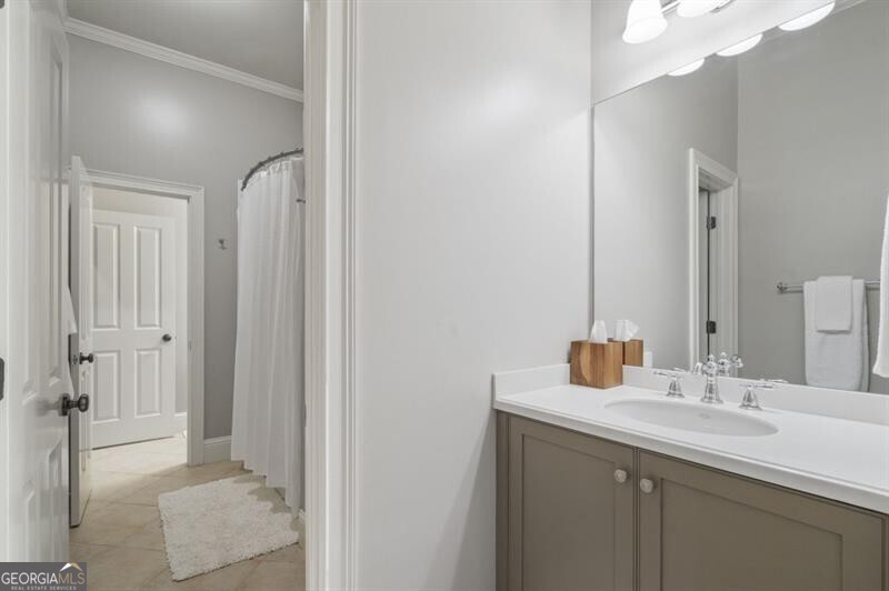 Ivy Knoll - Residential