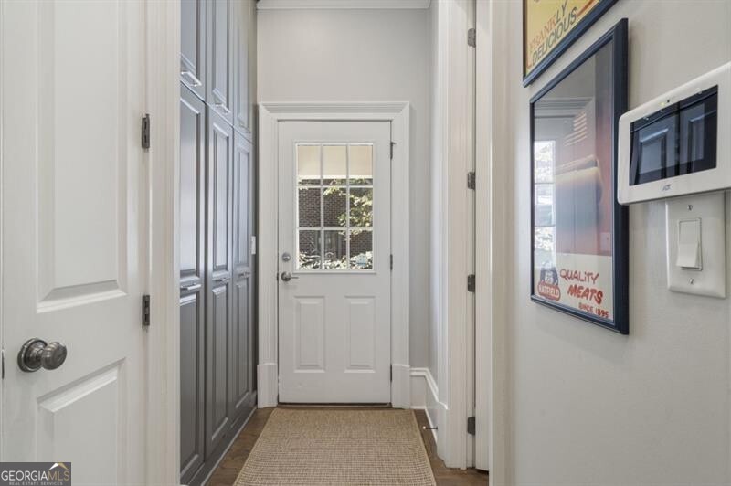 Ivy Knoll - Residential