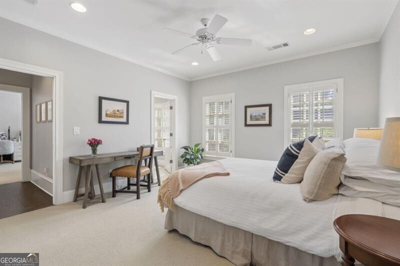 Ivy Knoll - Residential