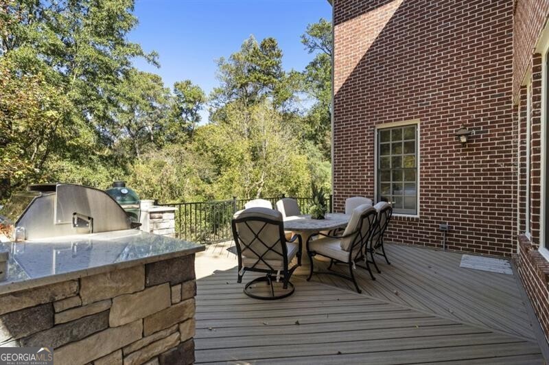 Ivy Knoll - Residential