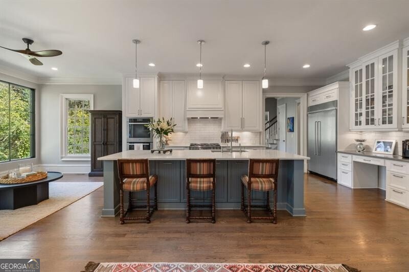 Ivy Knoll - Residential