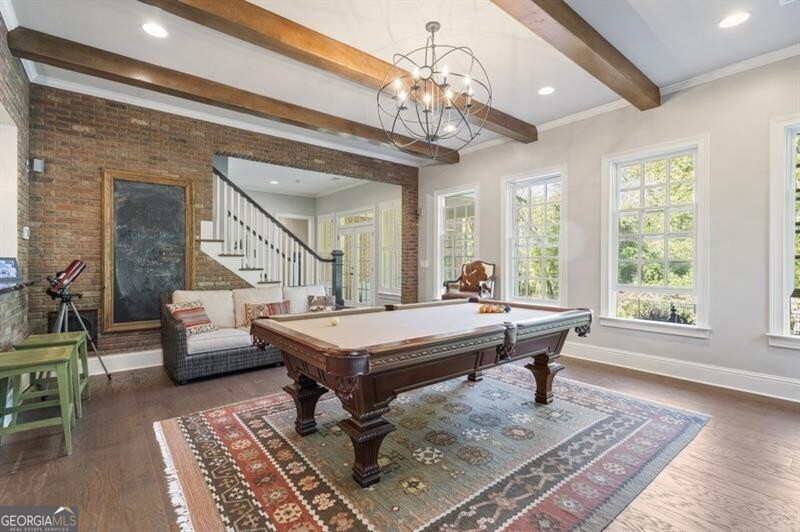 Ivy Knoll - Residential