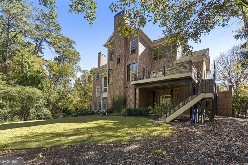 Ivy Knoll - Residential