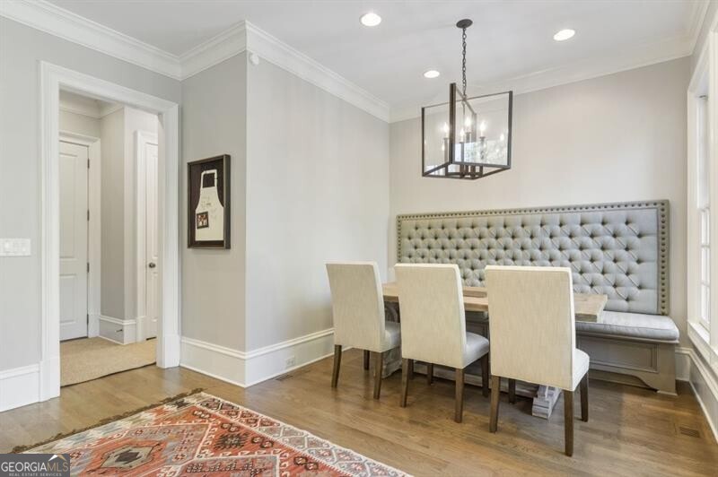 Ivy Knoll - Residential