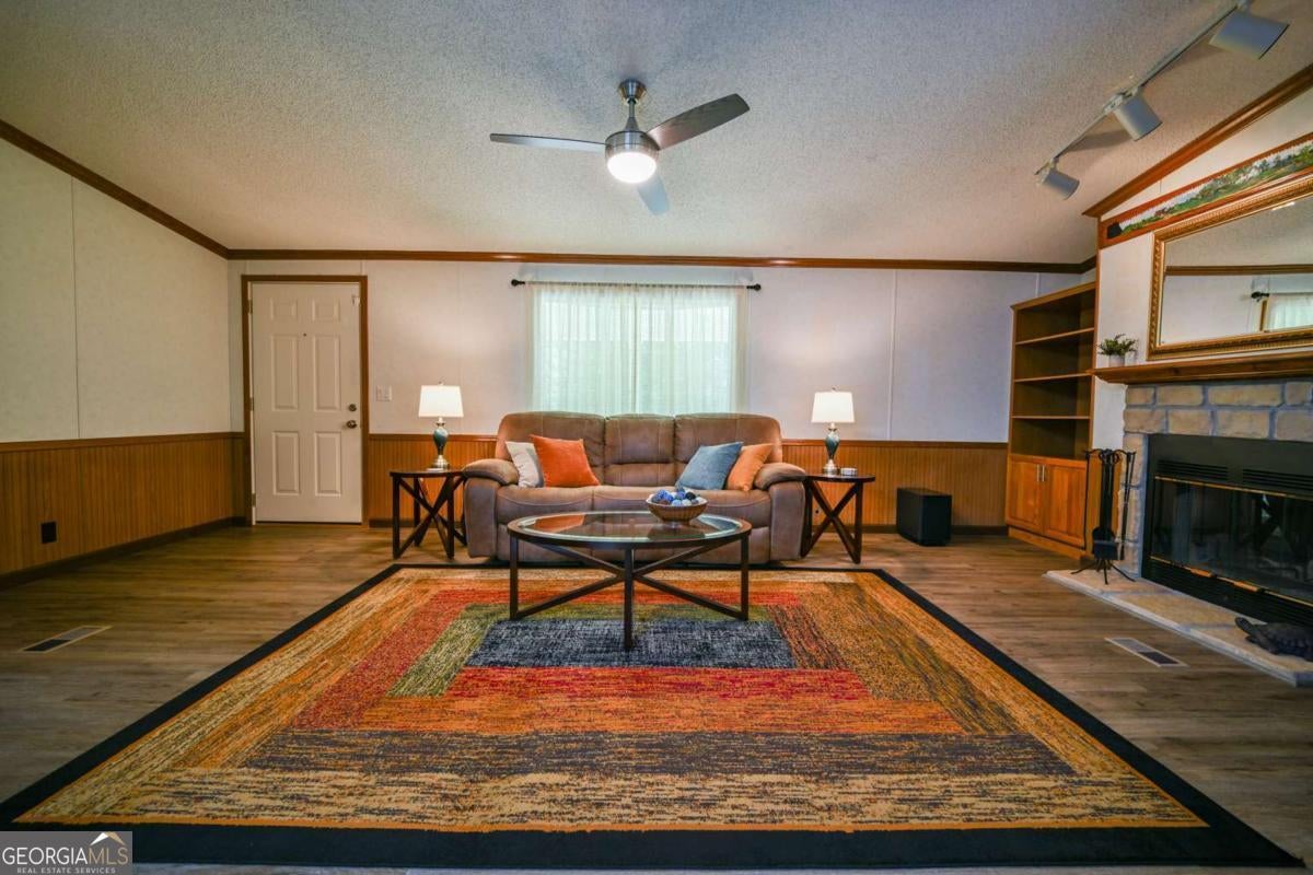 1425 Shiloh Fort Lamar RD