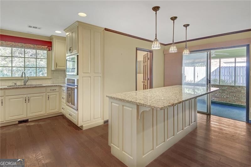1559 Norwood DR