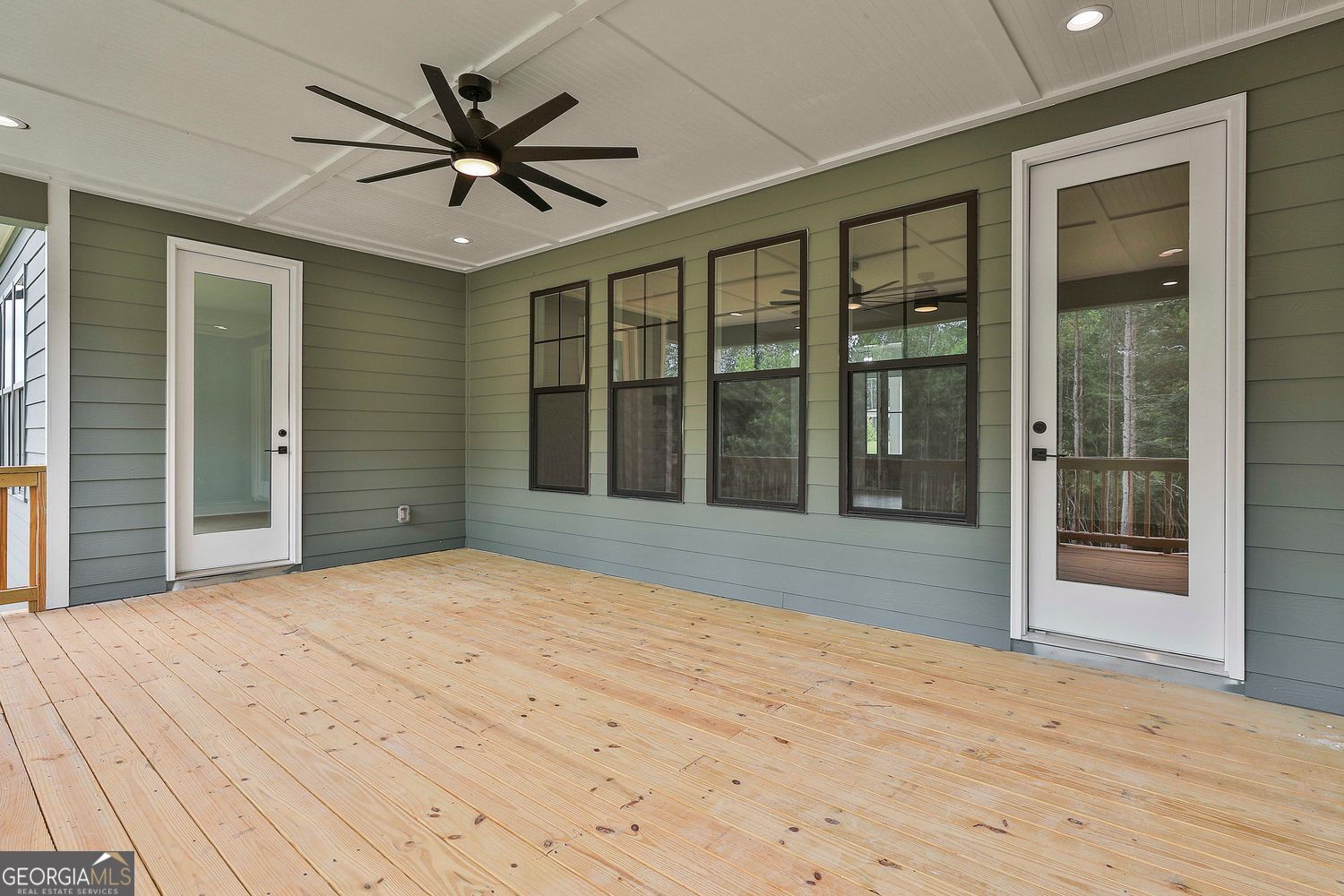 Fayetteville, Georgia 30215, United States, 4 Bedrooms Bedrooms, ,4 BathroomsBathrooms,Residential,Active,7247