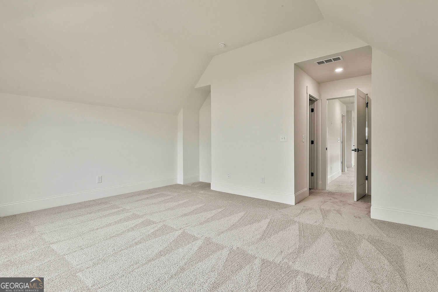 Fayetteville, Georgia 30215, United States, 4 Bedrooms Bedrooms, ,4 BathroomsBathrooms,Residential,Active,7247