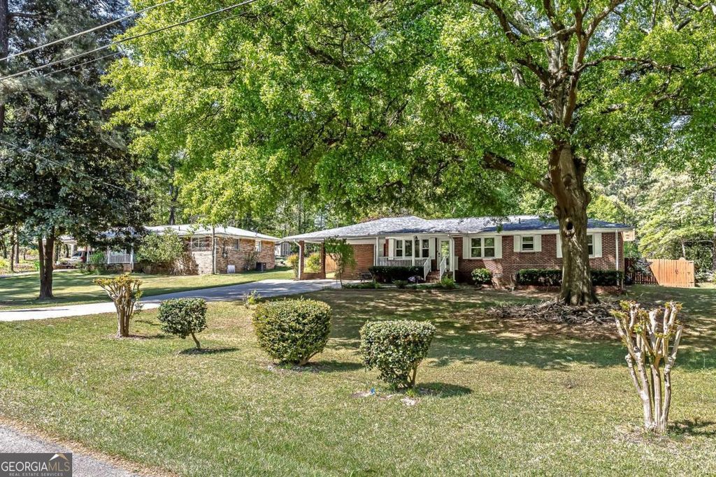 Photo of 6696 Starling Drive SW, Mableton, GA 30126 (MLS # 10729757)