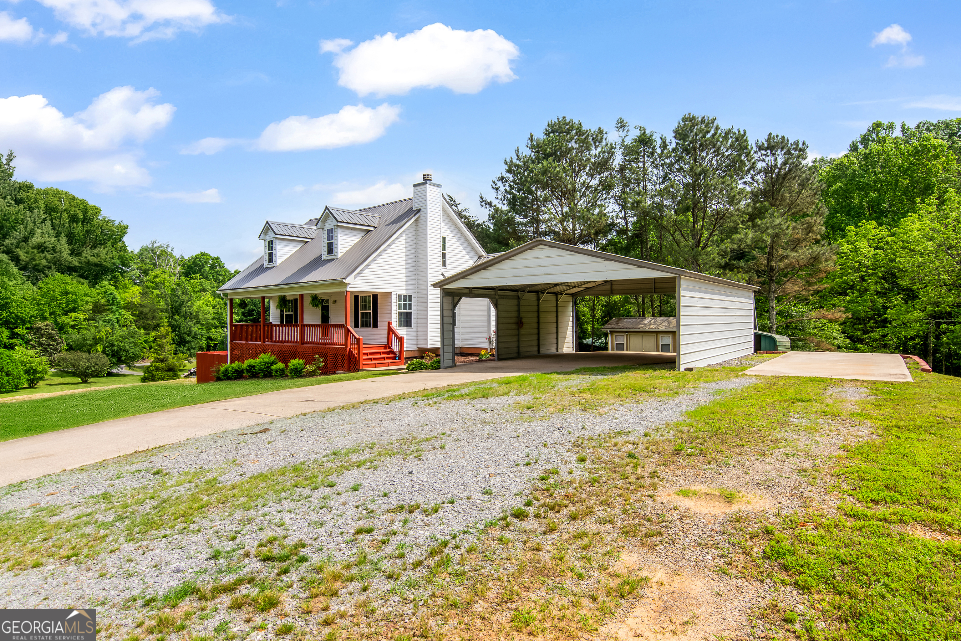 421 Burgess RD