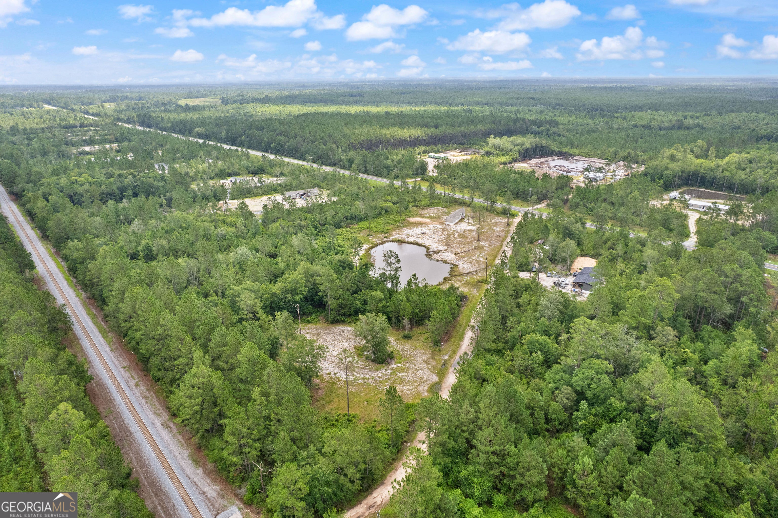 6064 S Us Highway 301